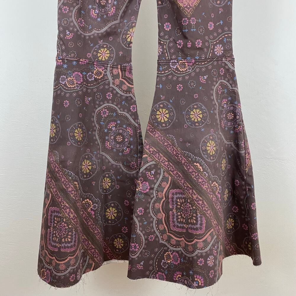 We The Free People Just Float On Printed Flare Jeans - Chocolate Combo - 28 - Picture 9 of 10